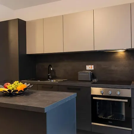 Beautiful Modern 2br Appartement *